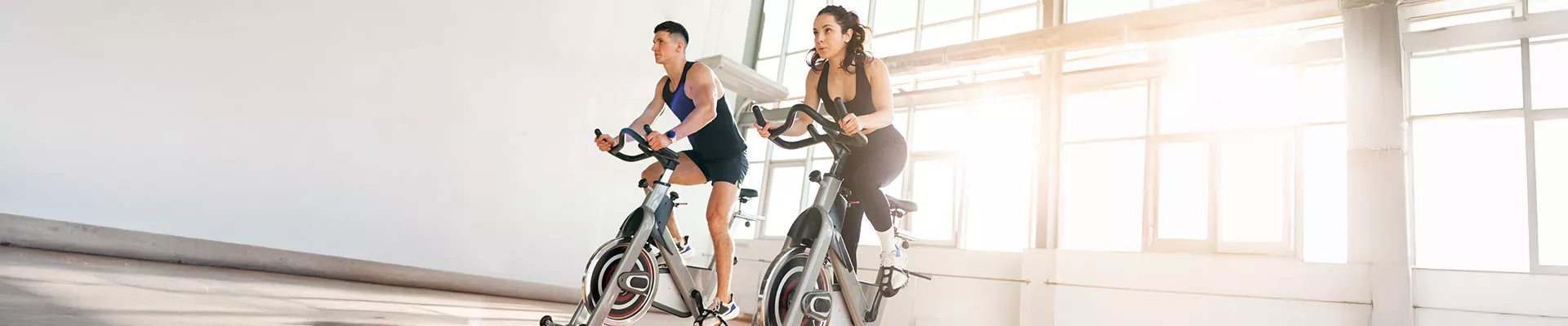 Dein Herz schlägt für
<span class="text-accent">Indoor Cycling</span> in Lügde! Header Hintergrund